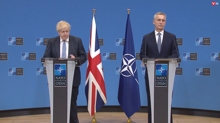 Thủ tướng Anh: Cuộc khủng hoảng Ukraine đang bước vào thời điểm nguy hiểm - 1