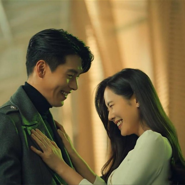 Son Ye Jin chưa từng yêu ai trước khi gặp Hyun Bin - 2