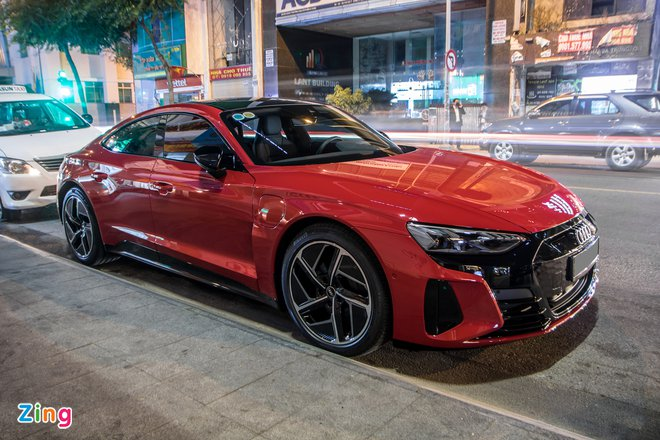 Cận cảnh Audi e-tron GT đầu tiên về Việt Nam - 1