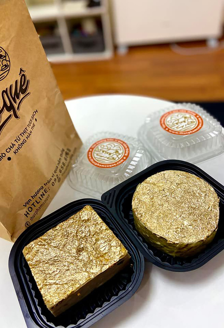 Độc lạ món giò chả dát vàng trên mâm cỗ cúng, nhìn thôi đã thấy Thần Tài đến - 3