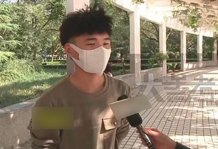 Nam sinh 17 tuổi phải làm bố, nuôi con suốt 3 năm mới phát hiện sự thật cay đắng - 1