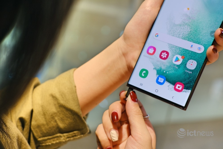 Có nên mua Galaxy S22 tại thời điểm này? - 2