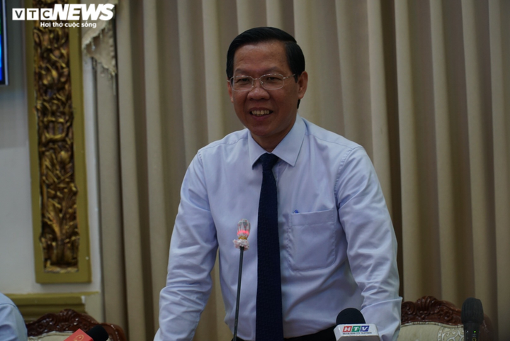 Chủ tịch UBND TP.HCM: 'Bóng đá nữ Việt Nam cần được quan tâm, đầu tư bình đẳng' - 1