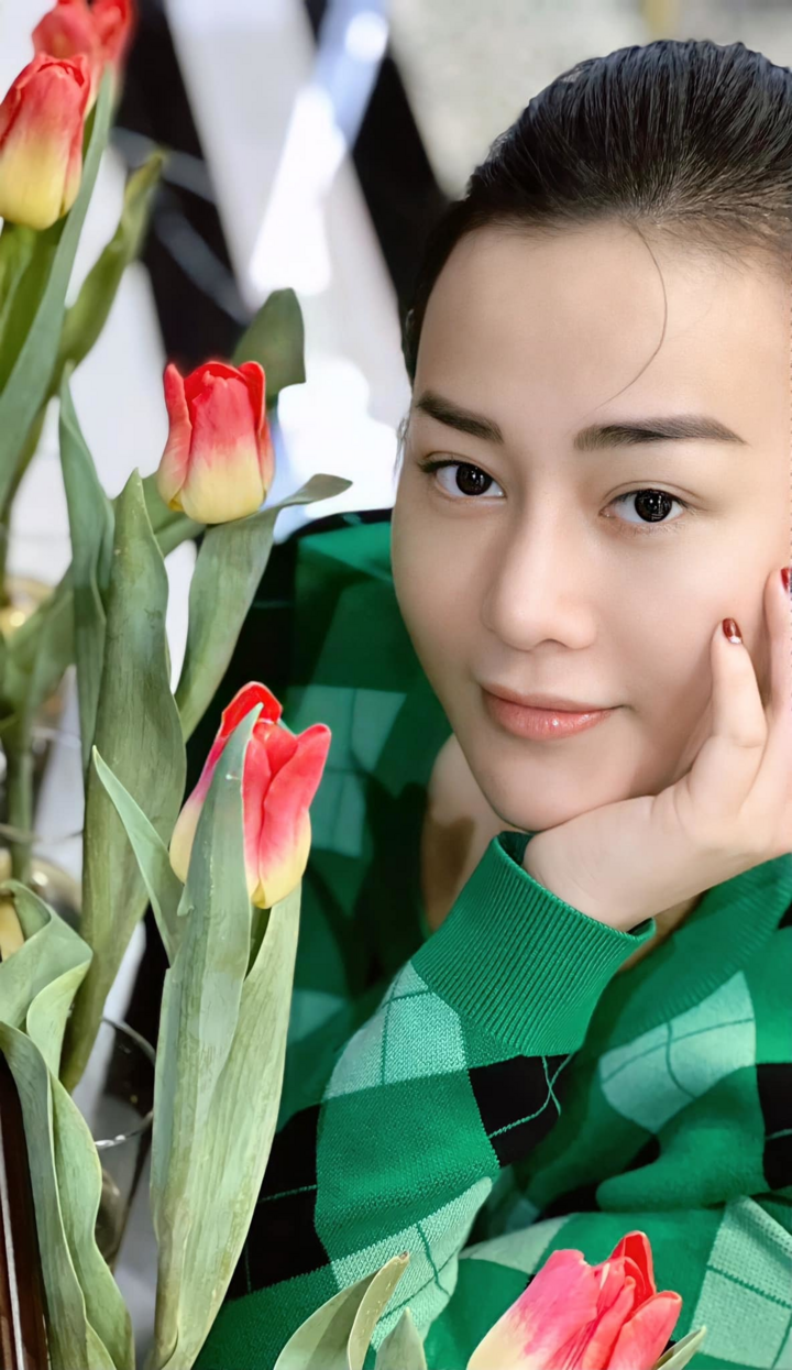 Phương Oanh, Hồng Diễm góc nghiêng đẹp xuất thần - 4