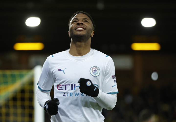 Sterling lập hattrick, Man City vùi dập Norwich - 1
