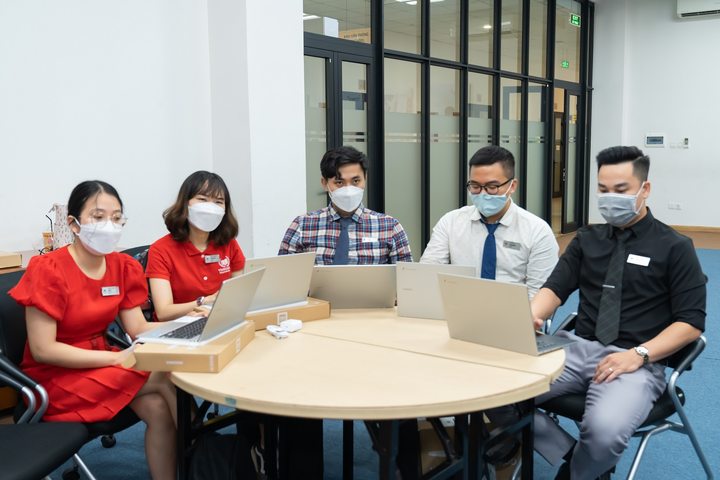 Hợp tác với Google và Samsung, Vinschool nâng cao chất lượng dạy, học - 2