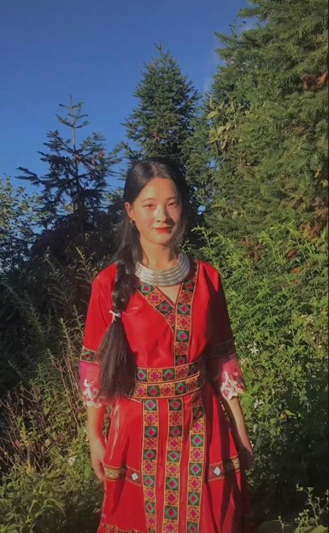 Nữ sinh dân tộc gây ấn tượng với đôi mắt 1 mí: ‘Em lớn lên với các nhà từ thiện’ - 9