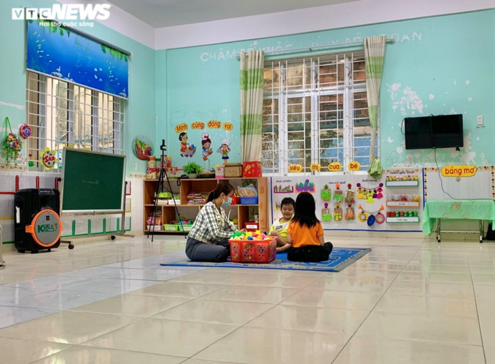 Phụ huynh Quảng Ngãi còn dè dặt cho trẻ trở lại trường - 2