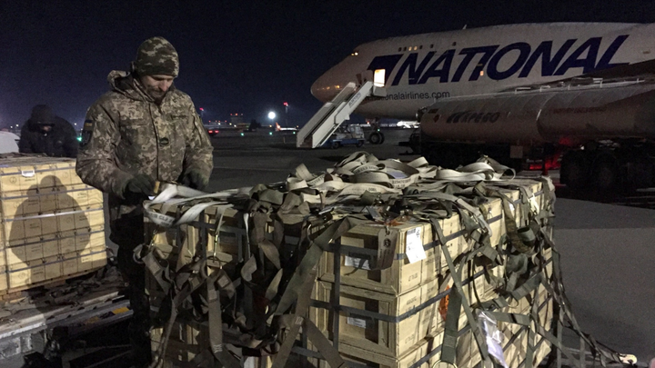 Giới siêu giàu Ukraine kéo nhau ra nước ngoài trước nguy cơ xung đột - 1