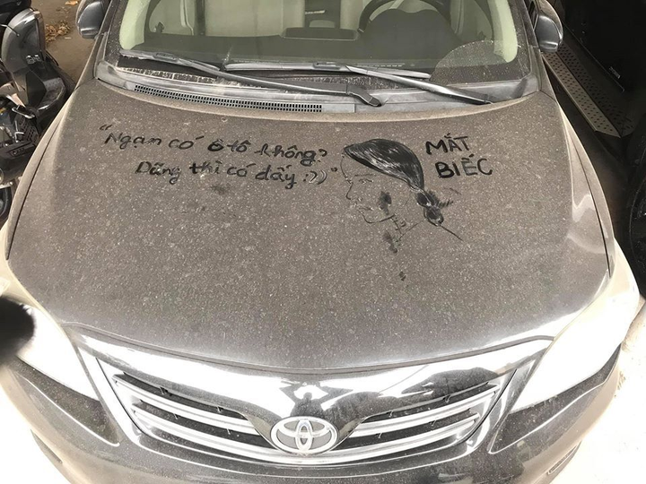 Những chiếc xe phủ bụi được đính thông điệp từ sâu sắc đến cười cạn nước mắt - 6