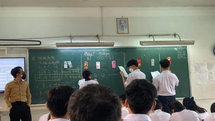 Dở khóc dở cười tình hình trở lại trường lớp của hội học sinh, nhìn cứ lạ lắm ý - 1