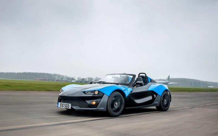 Những mẫu xe gây thất vọng nhất trong lịch sử ngành ô tô - 1