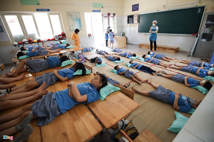 Cân nhắc giảm thời gian cách ly tại nhà với F1 là học sinh - 2