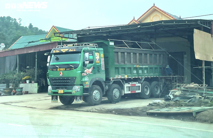 Xe cơi nới thành thùng, quá hạn kiểm định tung hoành ở Khu kinh tế Nghi Sơn - 18