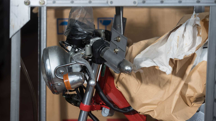 Ngắm Honda Dream 50 đời 1998 chưa 'đập hộp', hàng hiếm giá đắt đỏ - 3