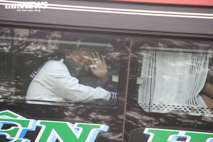 Người mẹ thao thức cả đêm, dậy sớm nấu bữa sáng tiễn con lên đường nhập ngũ - 14