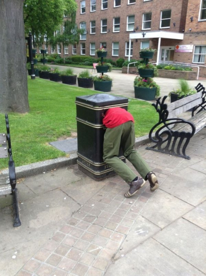 Lạ đời những tình huống mắc kẹt không tưởng, cần lắm một lời giải thích - 6