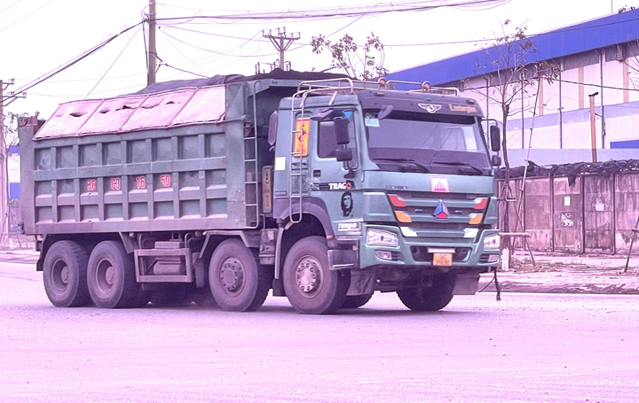 Xe cơi nới thành thùng, quá hạn kiểm định tung hoành ở Khu kinh tế Nghi Sơn - 13