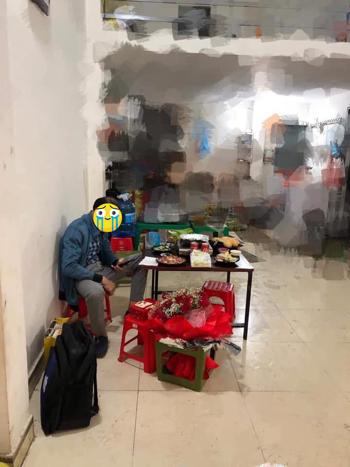 Vượt 180 km đến Lạng Sơn hẹn hò và cái kết cay đắng giữa bàn ăn ngập hoa, quà - 2