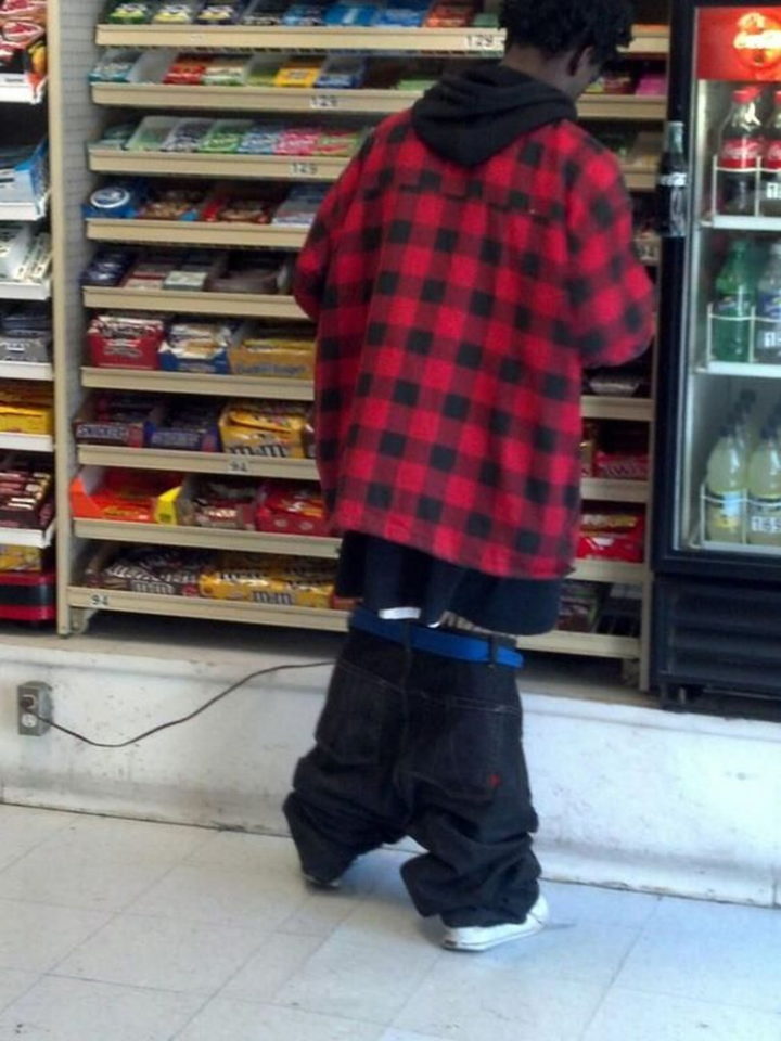 Bật ngửa khi phái mạnh có cách ăn mặc 'hủy diệt thị giác' không kém hội chị em - 5