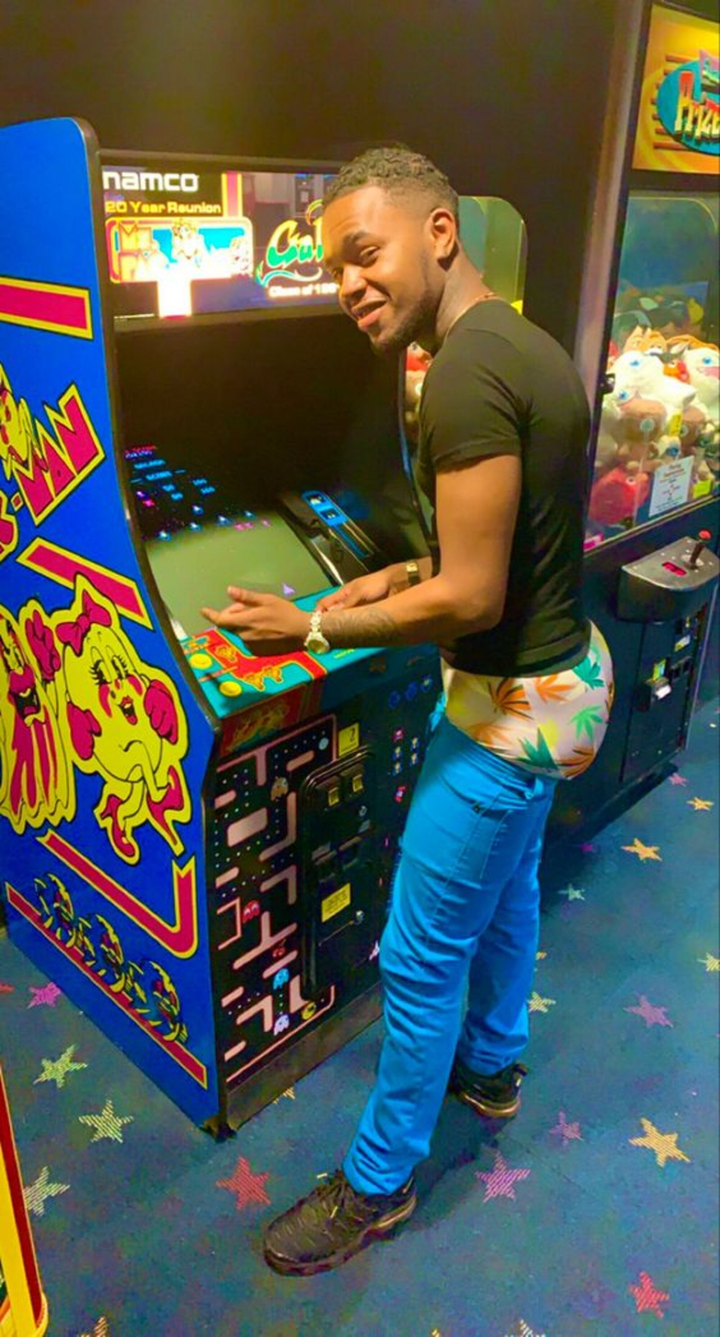 Bật ngửa khi phái mạnh có cách ăn mặc 'hủy diệt thị giác' không kém hội chị em - 2