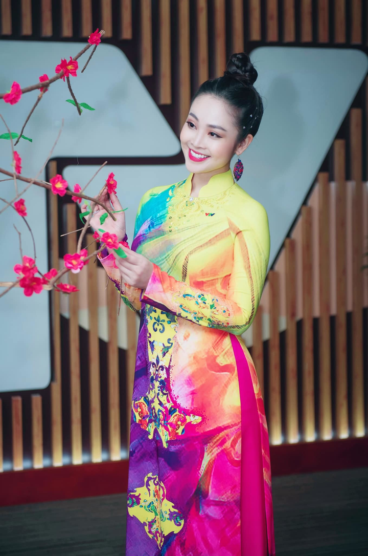 Ba 'anh công an hot nhất phim Việt' có vợ, bạn gái xinh như hotgirl - 4