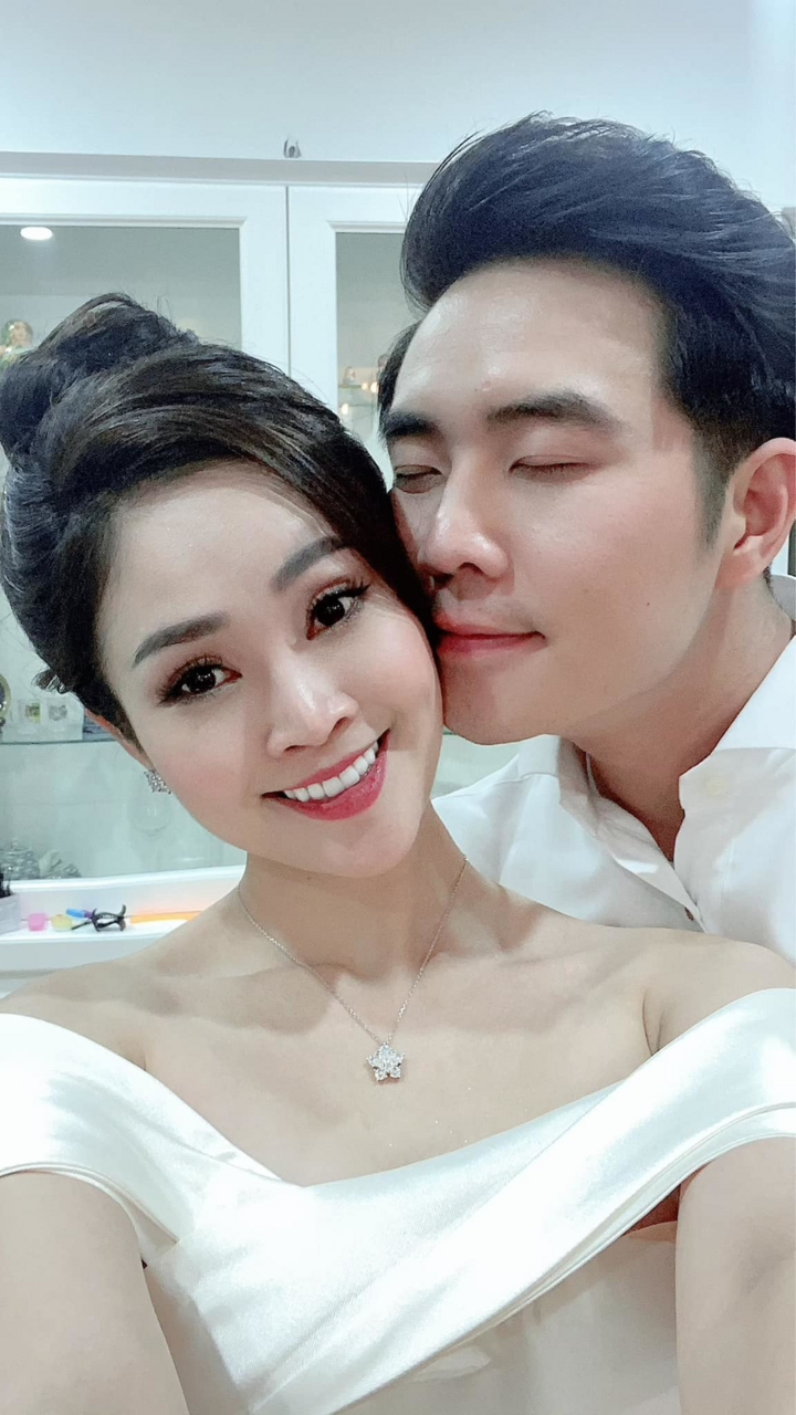Ba 'anh công an hot nhất phim Việt' có vợ, bạn gái xinh như hotgirl - 2