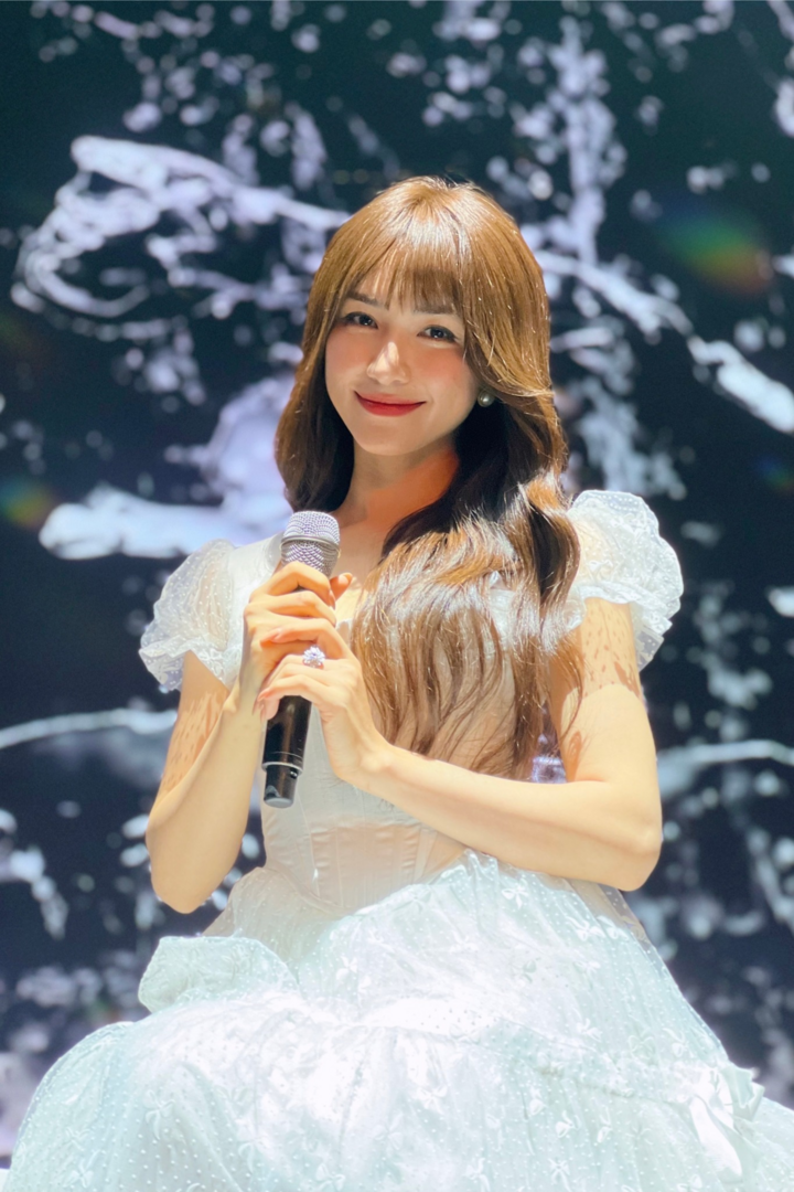 Ca sĩ Hòa Minzy giàu cỡ nào ở tuổi 26? - 2