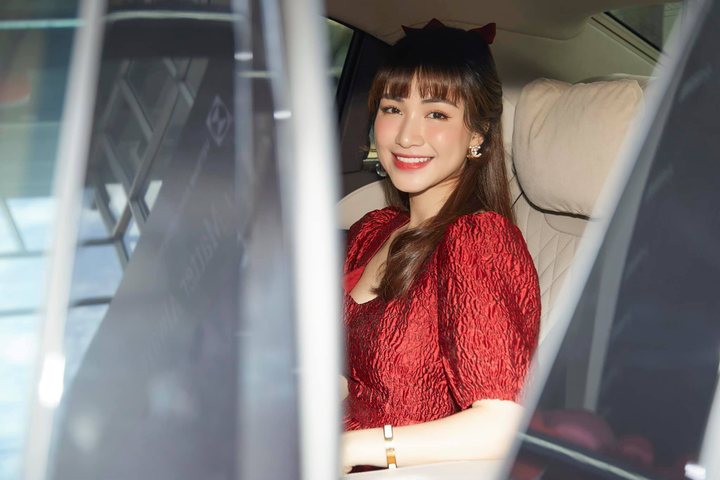 Hòa Minzy giàu cỡ nào ở tuổi 26? Ca sĩ Hòa Minzy giàu cỡ nào ở tuổi 26? - 14