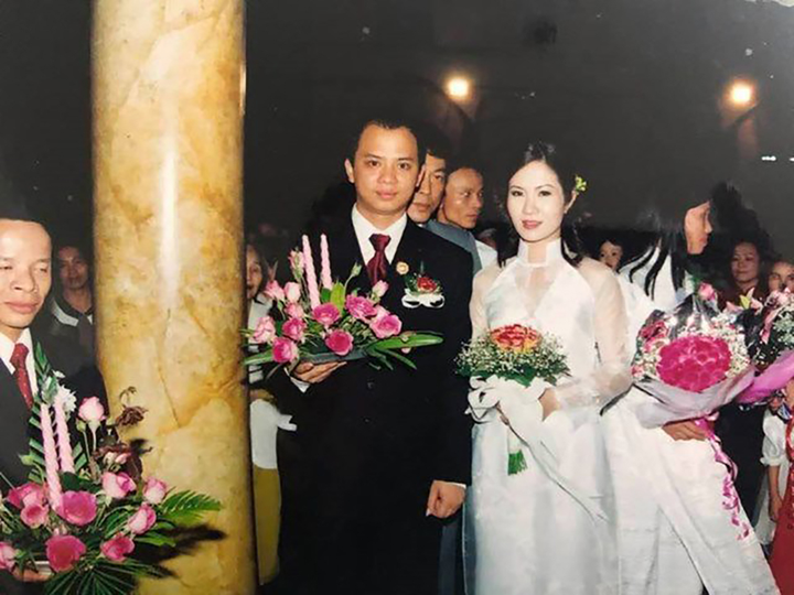 3 cặp sao muốn ly dị nhưng đổi ý: Có đôi đến tòa sai ngày, rủ nhau ăn phở rồi về - 2