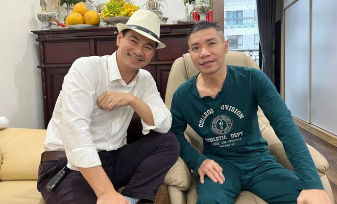 NSND Công Lý phải tập vật lý trị liệu hằng ngày - 1