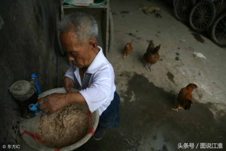 Cụ ông 85 tuổi cao 98 cm đăng tin tuyển vợ, 30 người ứng cử trong phút mốt - 4