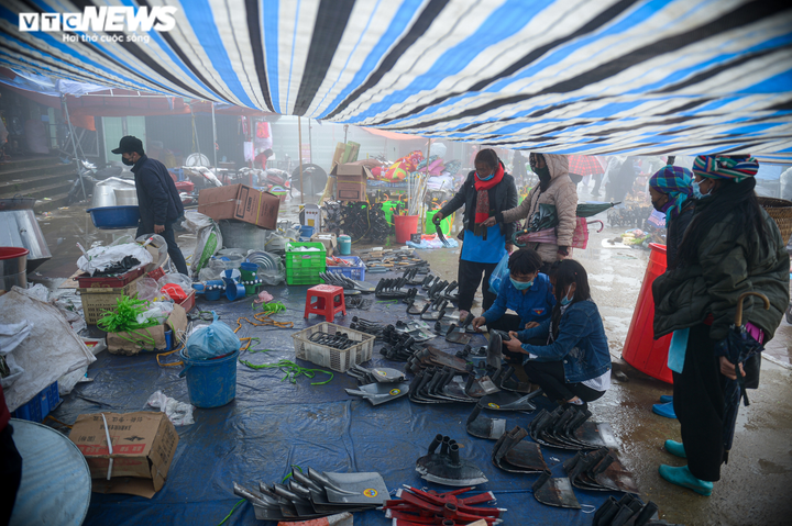 Ảnh: Độc đáo phiên chợ trong sương của người Hà Nhì đen - 1