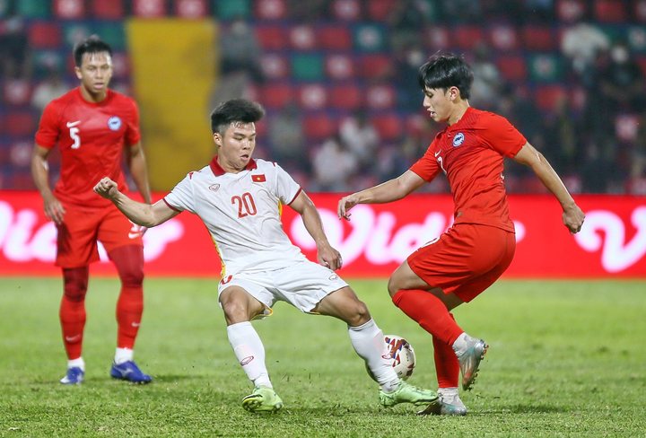 Trực tiếp bóng đá U23 Việt Nam 1-0 U23 Thái Lan: Bàn thắng đẹp mắt - 4