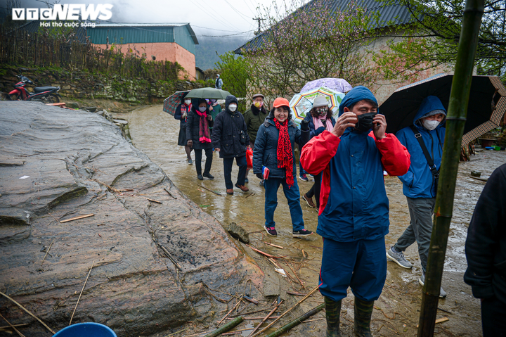 Ảnh: Cuộc sống người Y Tý những ngày băng giá, nhiệt độ dưới 0°C - 12