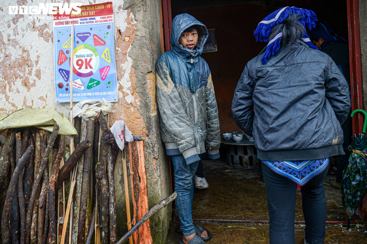 Ảnh: Cuộc sống người Y Tý những ngày băng giá, nhiệt độ dưới 0°C - 6