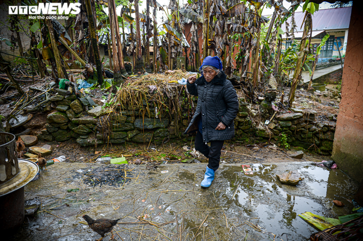 Ảnh: Cuộc sống người Y Tý những ngày băng giá, nhiệt độ dưới 0°C - 3