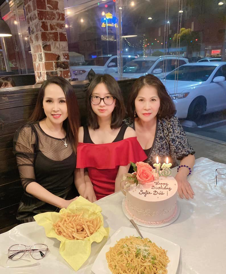 Con gái 13 tuổi xinh xắn, cao vượt trội của Minh Thư 'Gái nhảy' - 4