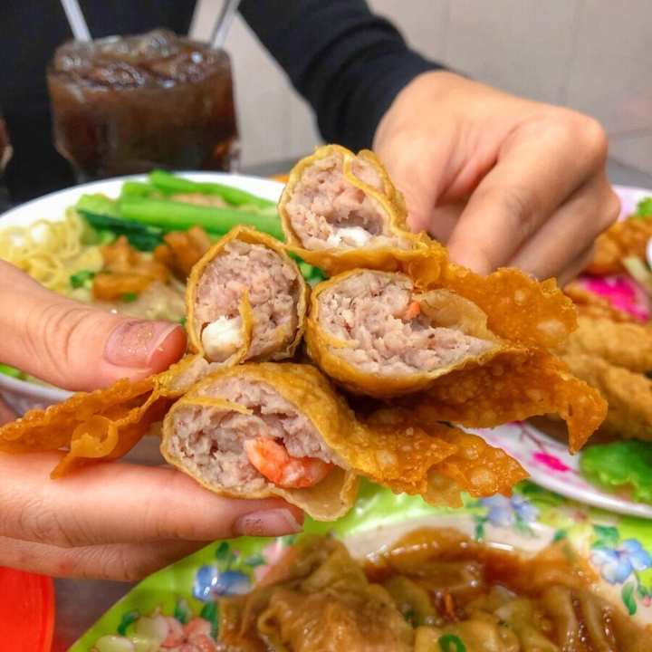 Thỏa mãn chiếc bụng đói với 5 món ngon tại 'thiên đường sủi cảo' Hà Tôn Quyền - 4