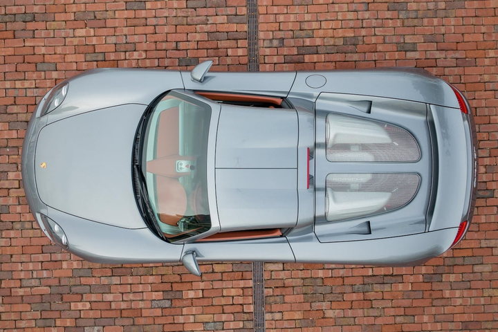 Ngắm chiếc Porsche Carrera GT hàng hiếm - 13