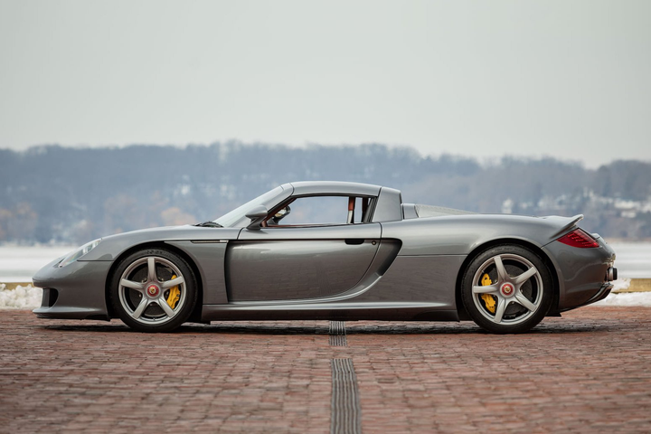 Ngắm chiếc Porsche Carrera GT hàng hiếm - 4