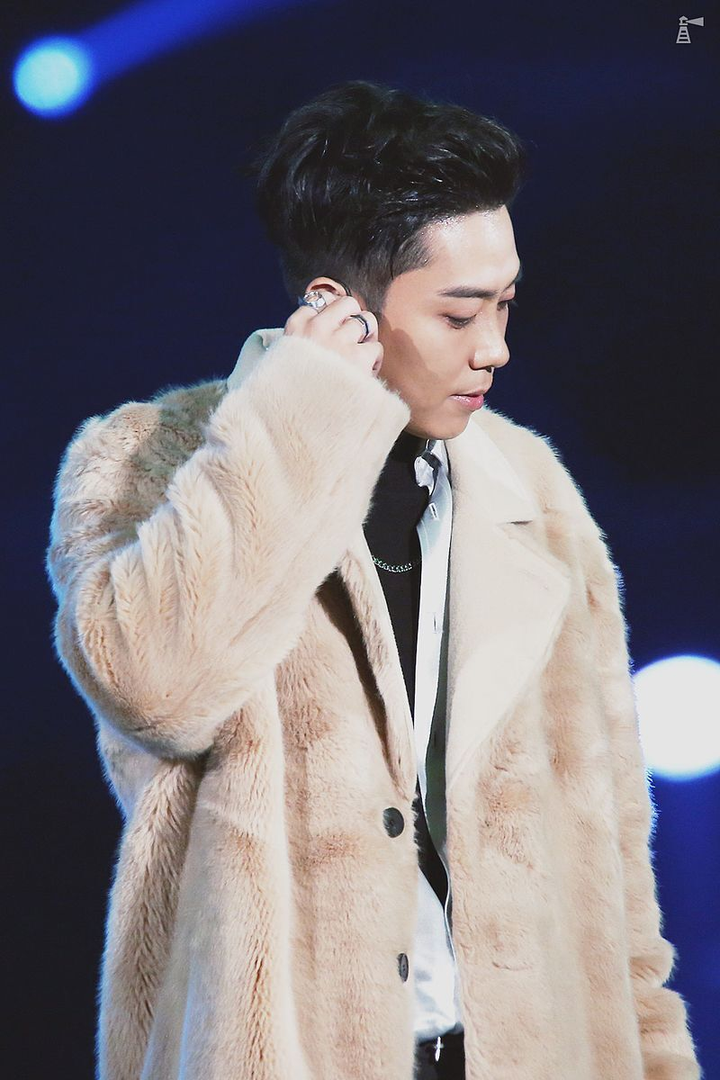 Hội nhà giàu 'vượt sướng' ở Kbiz: Từ bỏ gia tài tiền tỷ, vất vả đi lên từ số 0 - 6