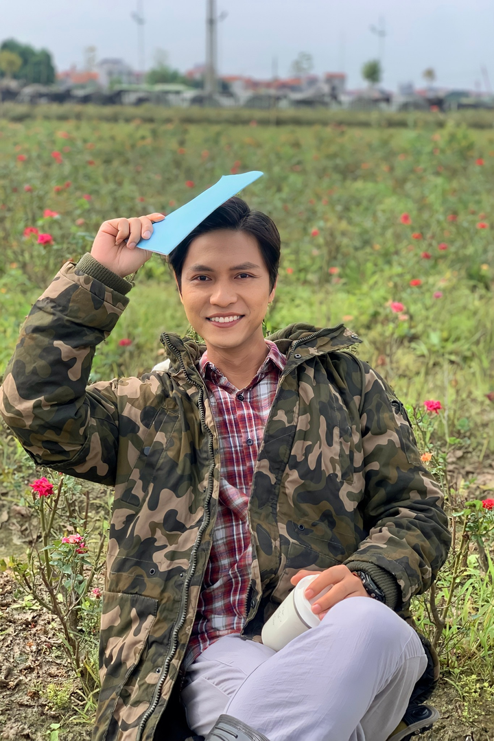 Tô Dũng 'xin khán giả đừng chửi' vì vai diễn đáng ghét trong 'Lối về miền hoa' - 2