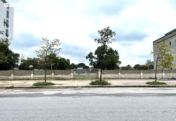 Nhiều dự án ở TP Vinh rào tôn quanh năm, không triển khai cũng không bị thu hồi - 3