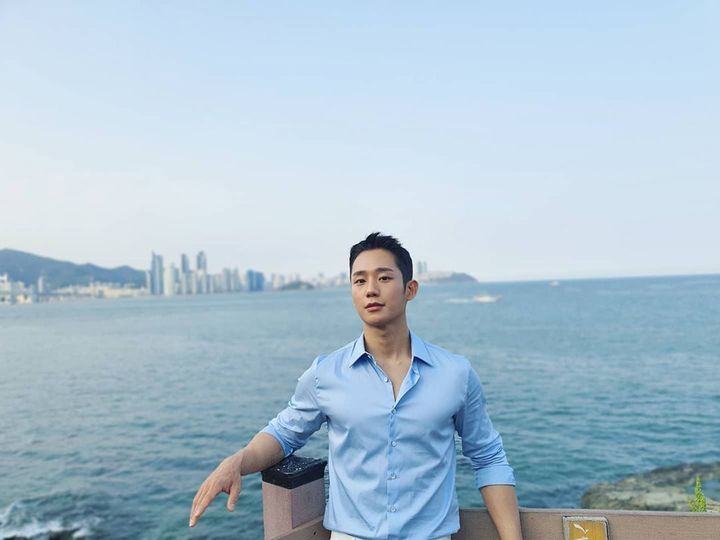 Hội nhà giàu 'vượt sướng' ở Kbiz: Từ bỏ gia tài tiền tỷ, vất vả đi lên từ số 0 - 1