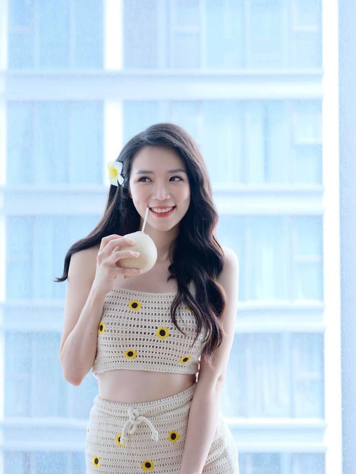 Nhan sắc Hải Yến - MC mới của 'Chuyển động 24h' - 8