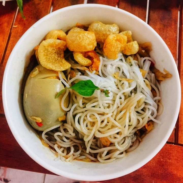 Lên Pleiku ngắm hoa cà phê, đừng bỏ lỡ 5 món siêu ngon mà giá lại 'hạt dẻ' này - 2