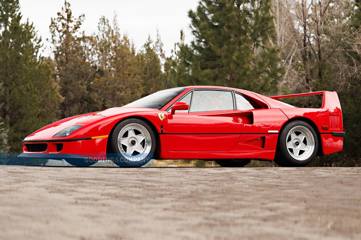 Chiếc Ferrari F40 hàng hiếm có giá hơn 2,8 triệu USD - 4
