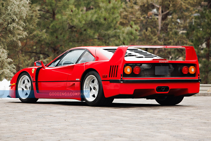 Chiếc Ferrari F40 hàng hiếm có giá hơn 2,8 triệu USD - 9