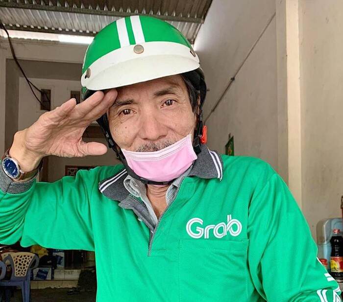 Nghệ sĩ Thương Tín bỏ nghề shipper, về quê sống với vợ con - 1